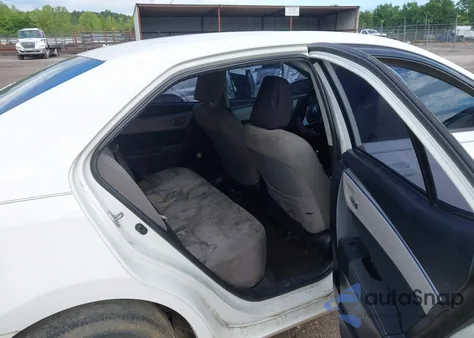 2014 Toyota Corolla Le Plus z USA, uszkodzony, nr VIN 2T1BURHE7EC225790